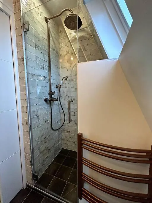 Studio Neuf, Calme, Lumineux, 8E Etage Párizs Apartman